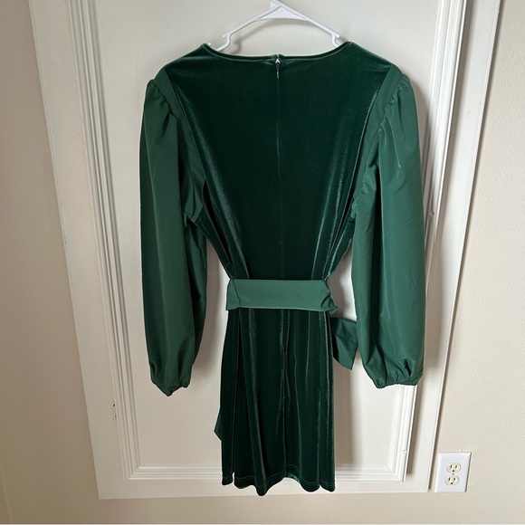 LDT Hannah Emerald Velvet Mini Holiday Dress Size 14 Belted Puff Long Sleeve - Picture 6 of 12